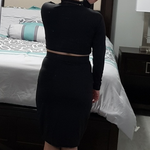 Black Long Sleeves Crop Top Bodycon 2 Piece Set - Picture 2 of 8